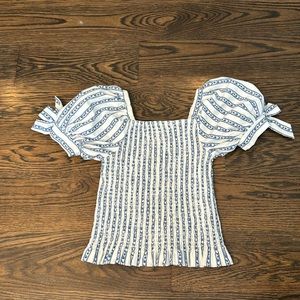 Habitual Kids smocked puff sleeve top size 10